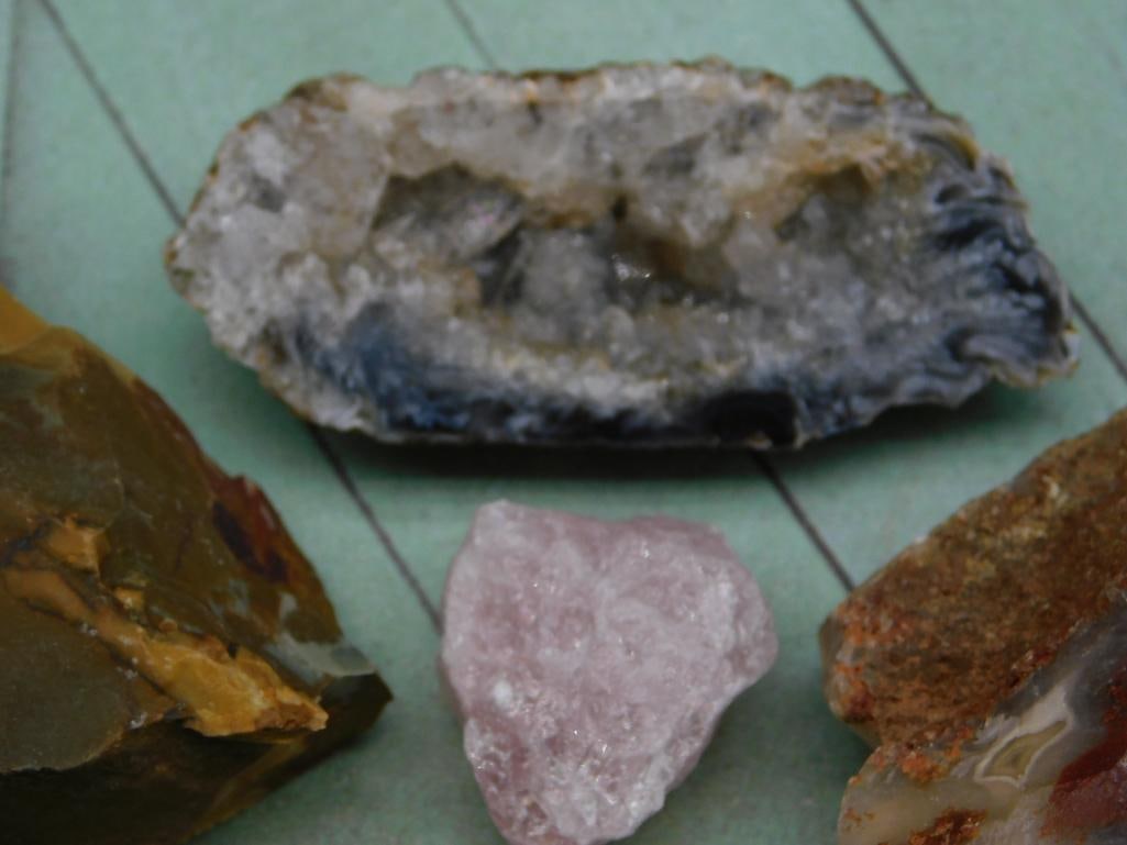 MIXED ROUGH LOT ROCK STONE LAPIDARY SPECIMEN - 2