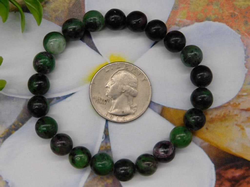 Green and Black Beaded Stretch Bracelet - 2
