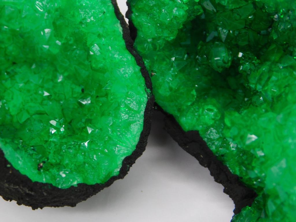 GREEN GEODE ROCK STONE LAPIDARY SPECIMEN - 2