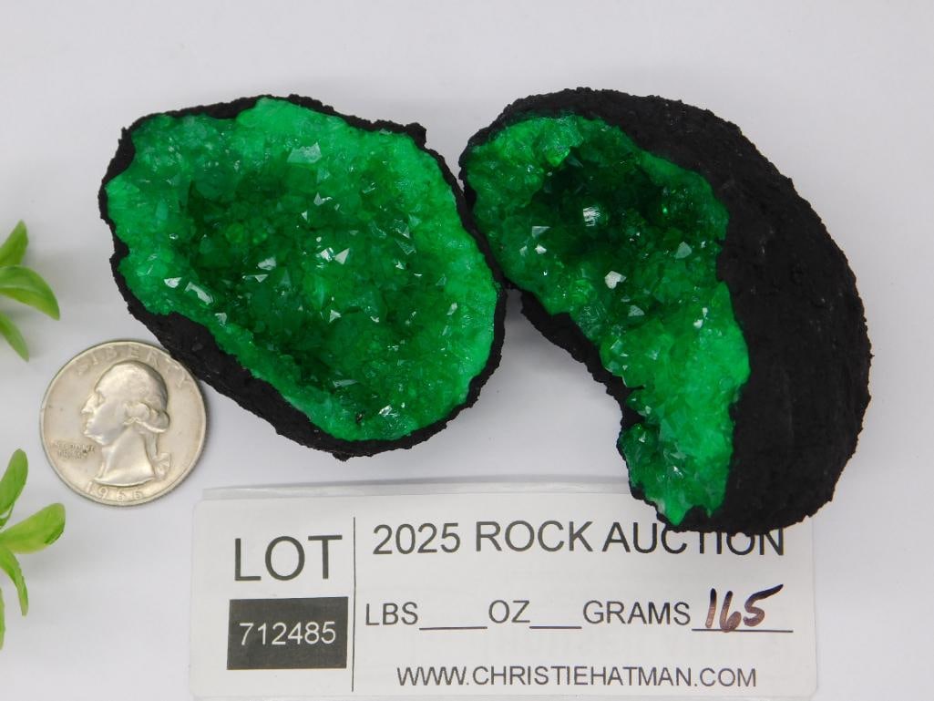 GREEN GEODE ROCK STONE LAPIDARY SPECIMEN - 3
