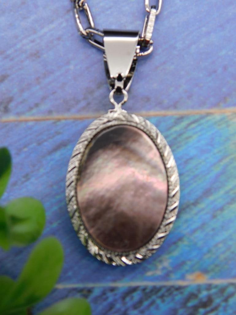 GENUINE STONE PENDANT ON CHAIN NECKLACE ROCK STONE LAPIDARY SPECIMEN: GENUINE STONE PENDANT ON CHAIN NECKLACE ROCK STONE LAPIDARY SPECIMEN