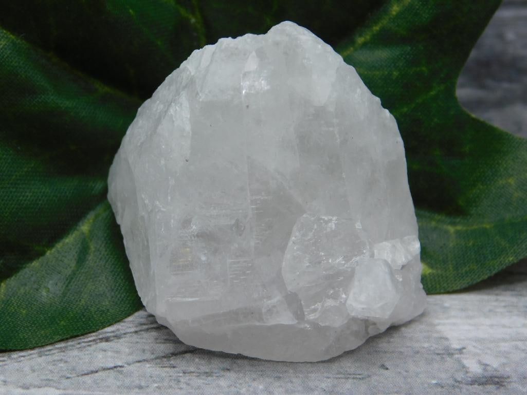 SPECIAL JEWELRY SALE! SEE PHOTOS FOR DETAILS: SPECIAL JEWELRY SALE! SEE PHOTOS FOR DETAILS - Part of our Discover Twilight Bazaar, Crystals and Gems auction at HATMAN'S Auctions! Please see photos for measurements and condition. YES, we have in-h