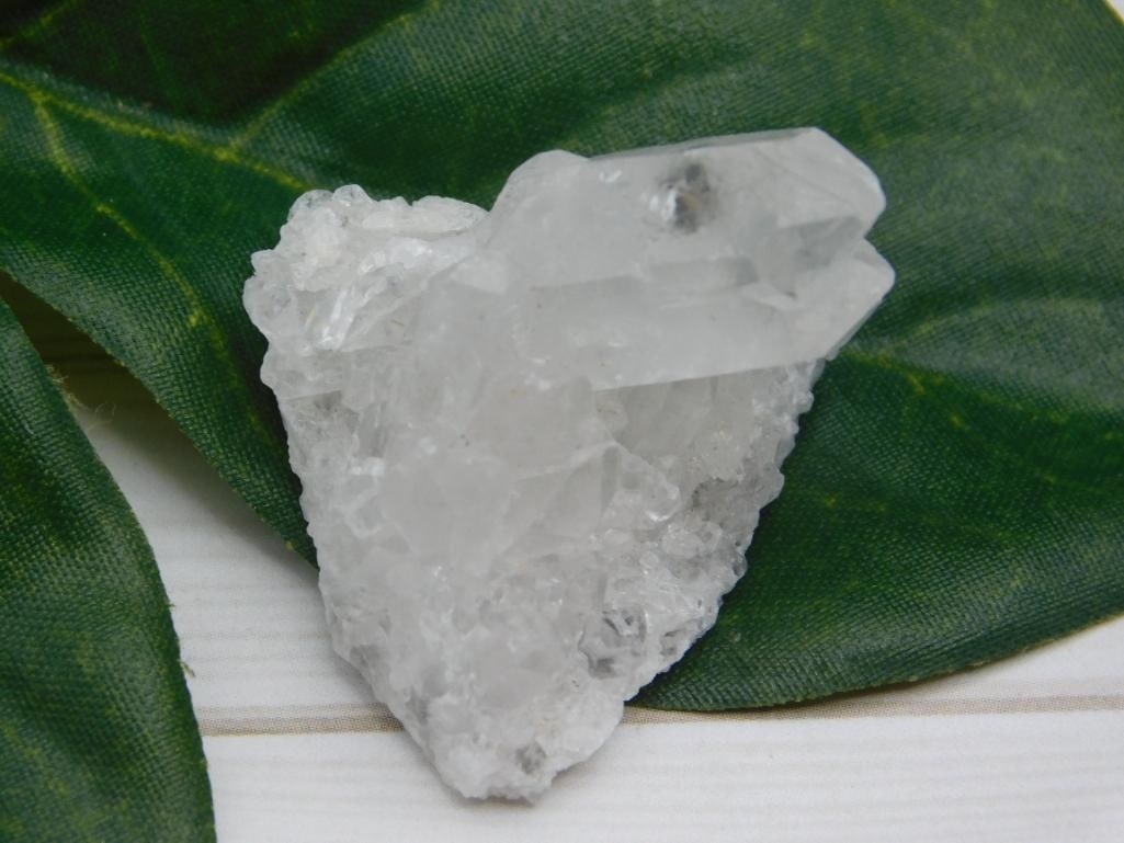 SPECIAL JEWELRY SALE! SEE PHOTOS FOR DETAILS: SPECIAL JEWELRY SALE! SEE PHOTOS FOR DETAILS - Part of our Discover Twilight Bazaar, Crystals and Gems auction at HATMAN'S Auctions! Please see photos for measurements and condition. YES, we have in-h
