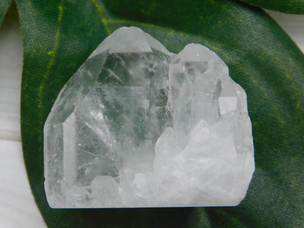 SPECIAL JEWELRY SALE! SEE PHOTOS FOR DETAILS: SPECIAL JEWELRY SALE! SEE PHOTOS FOR DETAILS - Part of our Discover Twilight Bazaar, Crystals and Gems auction at HATMAN'S Auctions! Please see photos for measurements and condition. YES, we have in-h