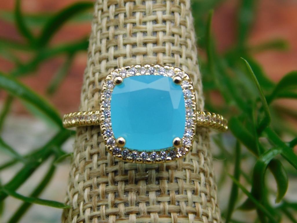 GENUINE STONE RING SIZE 6: GENUINE STONE RING SIZE 6 - Part of our Discover Twilight Bazaar, Crystals and Gems auction at HATMAN'S Auctions! Please see photos for measurements and condition. YES, we have in-house shipping! We