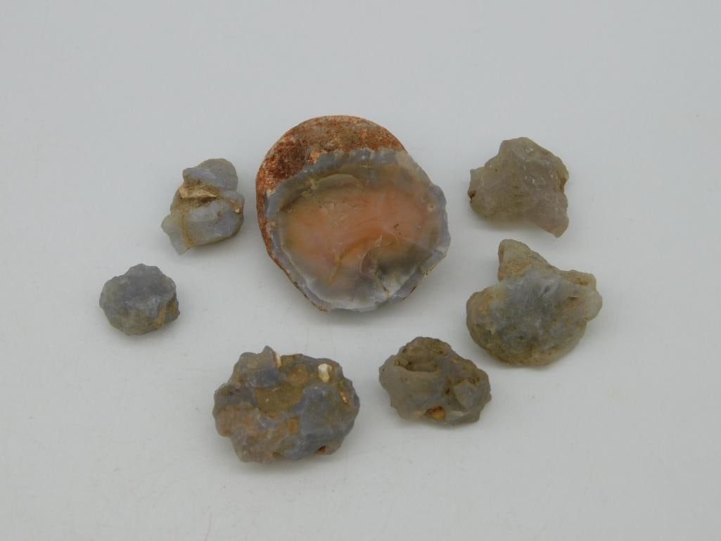 ELLENSBURG AGATE ROCK STONE LAPIDARY SPECIMEN: ELLENSBURG AGATE ROCK STONE LAPIDARY SPECIMEN — Part of our Discover Curiosity Shop, Crystals and Gems auction at HATMAN'S Auctions! Please see photos for measurements and condition. YES, we have