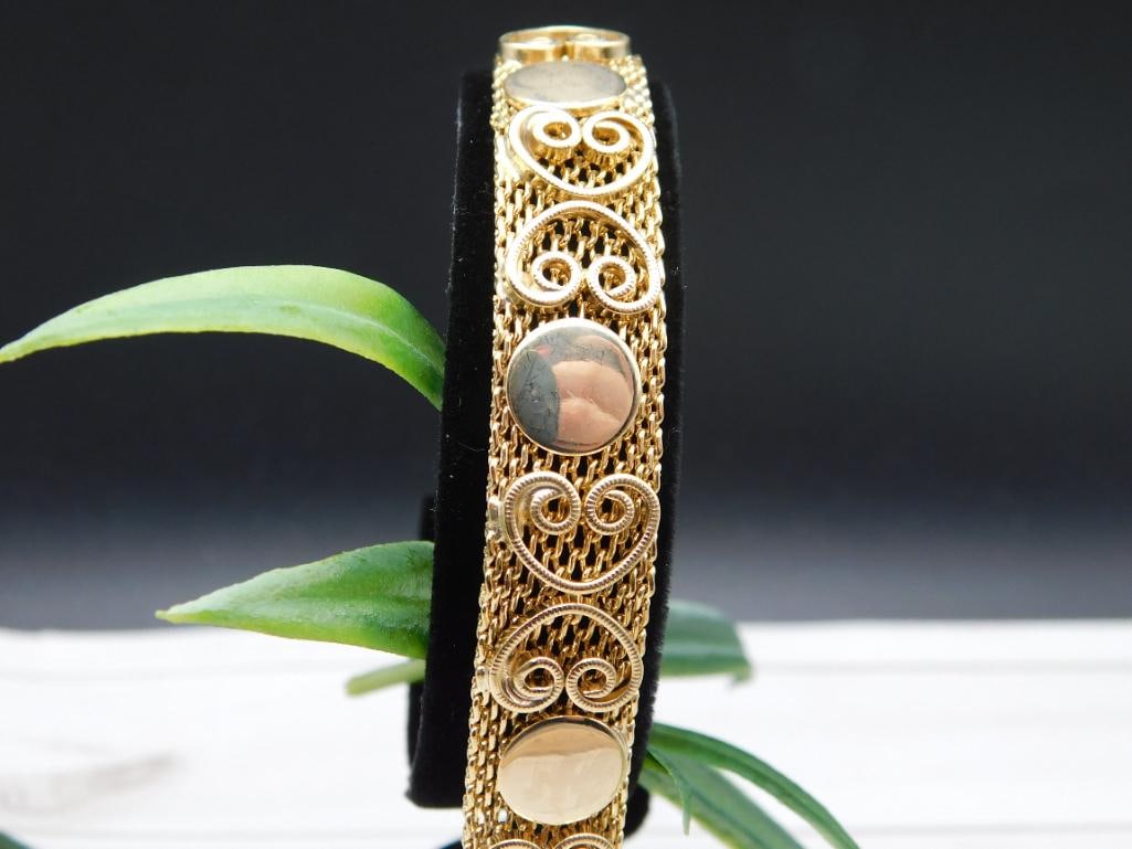 BRACELET: BRACELET