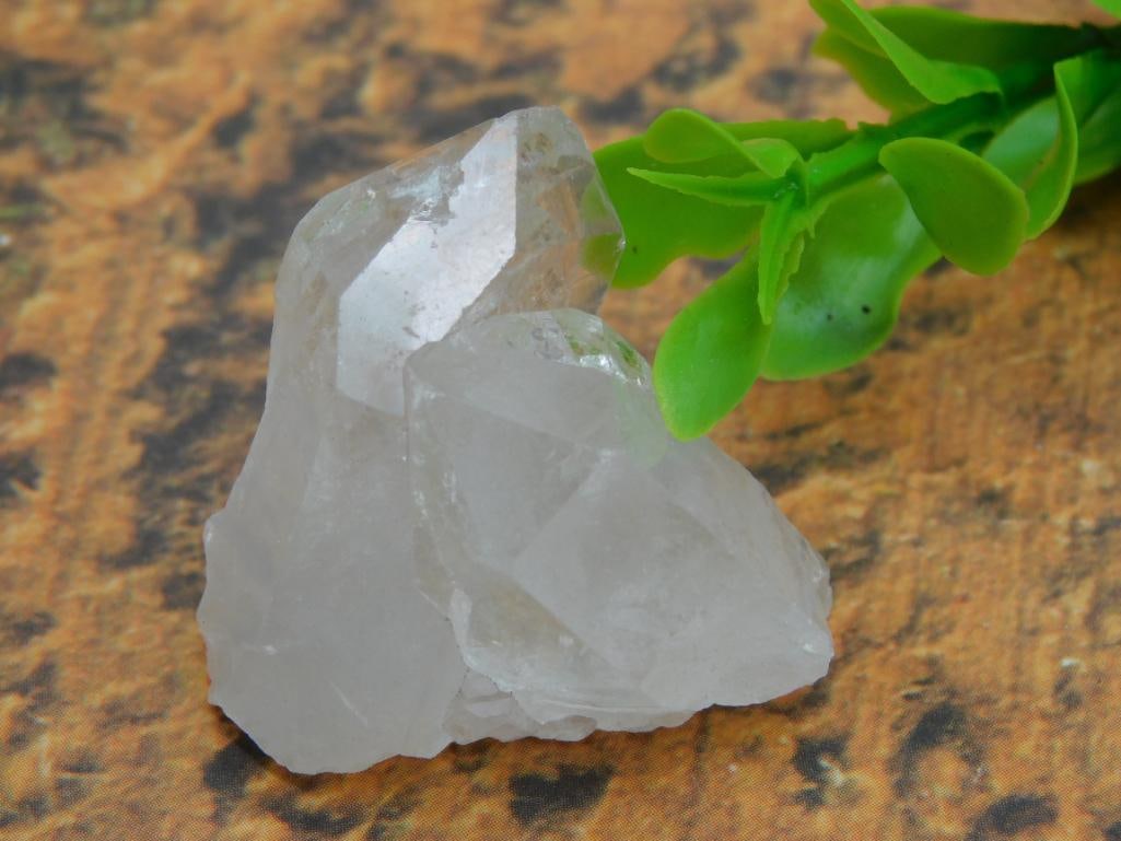 QUARTZ ROCK STONE LAPIDARY SPECIMEN: QUARTZ ROCK STONE LAPIDARY SPECIMEN — Part of our Discover Curiosity Shop, Crystals and Gems auction at HATMAN'S Auctions! Please see photos for measurements and condition. YES, we have in-house