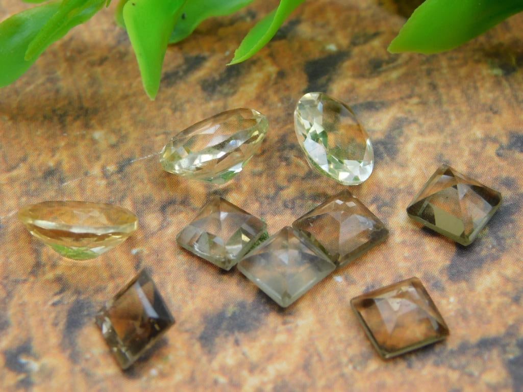 CITRINE FACETED TONE ROCK STONE LAPIDARY SPECIMEN: MIXED GEMSTONE ROCK STONE LAPIDARY SPECIMEN — Part of our Discover Curiosity Shop, Crystals and Gems auction at HATMAN'S Auctions! Please see photos for measurements and condition. YES, we have in-h