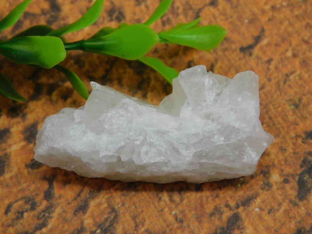 QUARTZ ROCK STONE LAPIDARY SPECIMEN: QUARTZ ROCK STONE LAPIDARY SPECIMEN — Part of our Discover Curiosity Shop, Crystals and Gems auction at HATMAN'S Auctions! Please see photos for measurements and condition. YES, we have in-house