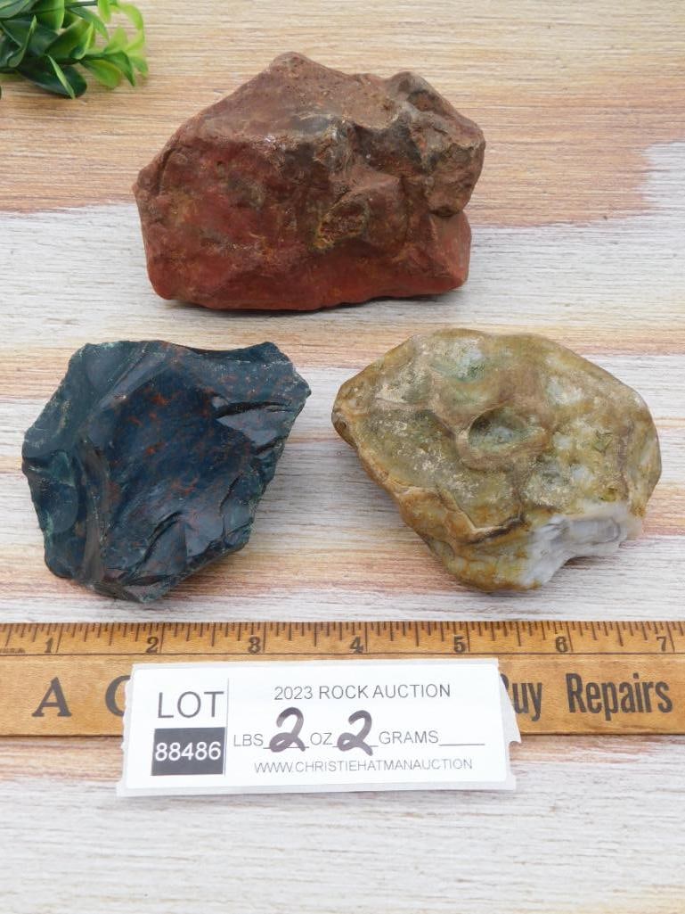 MIXED LOT ROCK STONE LAPIDARY SPECIMEN: MIXED LOT ROCK STONE LAPIDARY SPECIMEN — Part of our Discover Curiosity Shop, Crystals and Gems auction at HATMAN'S Auctions! Please see photos for measurements and condition. YES, we have in-house 