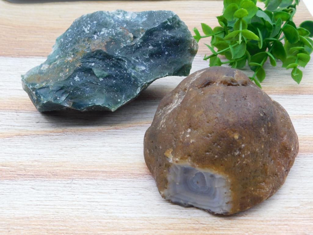 MIXED LOT ROCK STONE LAPIDARY SPECIMEN: MIXED LOT ROCK STONE LAPIDARY SPECIMEN — Part of our Discover Curiosity Shop, Crystals and Gems auction at HATMAN'S Auctions! Please see photos for measurements and condition. YES, we have in-house
