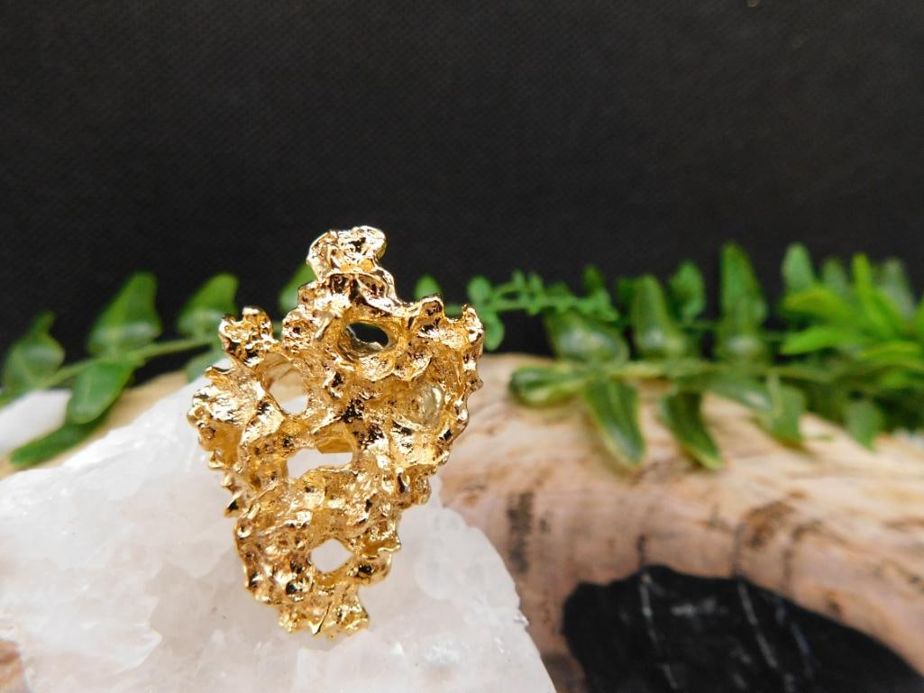 JEWELRY SALE! ROCK STONE LAPIDARY SPECIMEN: JEWELRY SALE! ROCK STONE LAPIDARY SPECIMEN — Part of our Discover The Grand Reveal, Crystals and Gems auction at HATMAN'S Auctions! Please see photos for measurements and condition. YES, we have