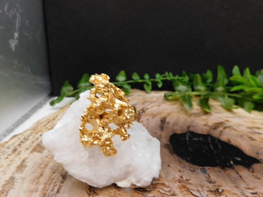 JEWELRY SALE! ROCK STONE LAPIDARY SPECIMEN: JEWELRY SALE! ROCK STONE LAPIDARY SPECIMEN — Part of our Discover The Grand Reveal, Crystals and Gems auction at HATMAN'S Auctions! Please see photos for measurements and condition. YES, we have