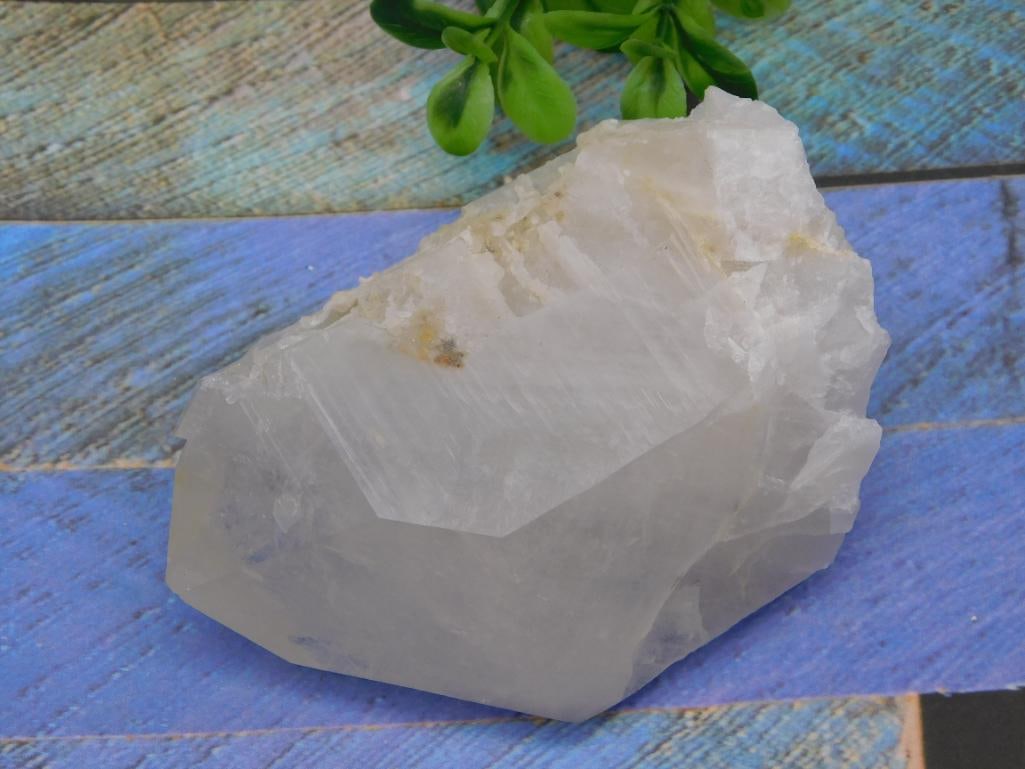 QUARTZ ROCK STONE LAPIDARY SPECIMEN: QUARTZ ROCK STONE LAPIDARY SPECIMEN — Part of our Discover The Grand Reveal, Crystals and Gems auction at HATMAN'S Auctions! Please see photos for measurements and condition. YES, we have in-house