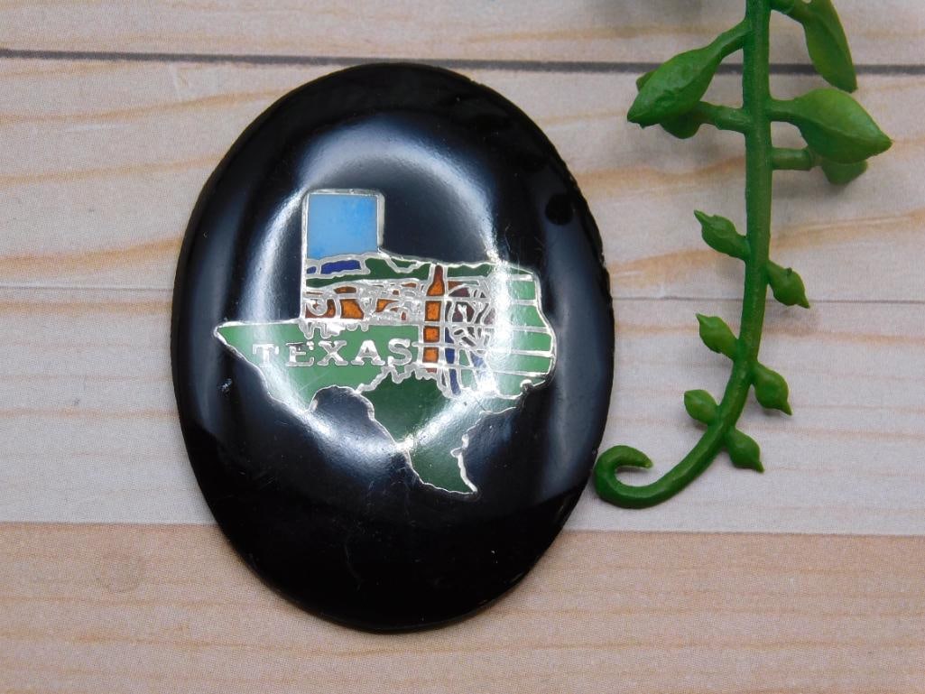 TEXAS CABOCHON ROCK STONE LAPIDARY SPECIMEN: TEXAS CABOCHON ROCK STONE LAPIDARY SPECIMEN — Part of our Discover The Grand Reveal, Crystals and Gems auction at HATMAN'S Auctions! Please see photos for measurements and condition. YES, we have