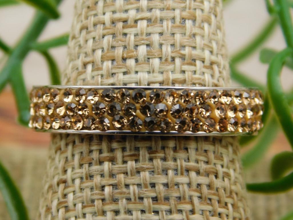 SPECIAL JEWELRY SALE! SEE PHOTOS FOR DETAILS: SPECIAL JEWELRY SALE! SEE PHOTOS FOR DETAILS - Part of our Discover Silver Lining, Crystals and Gems auction at HATMAN'S Auctions! Please see photos for measurements and condition. YES, we have in-hou