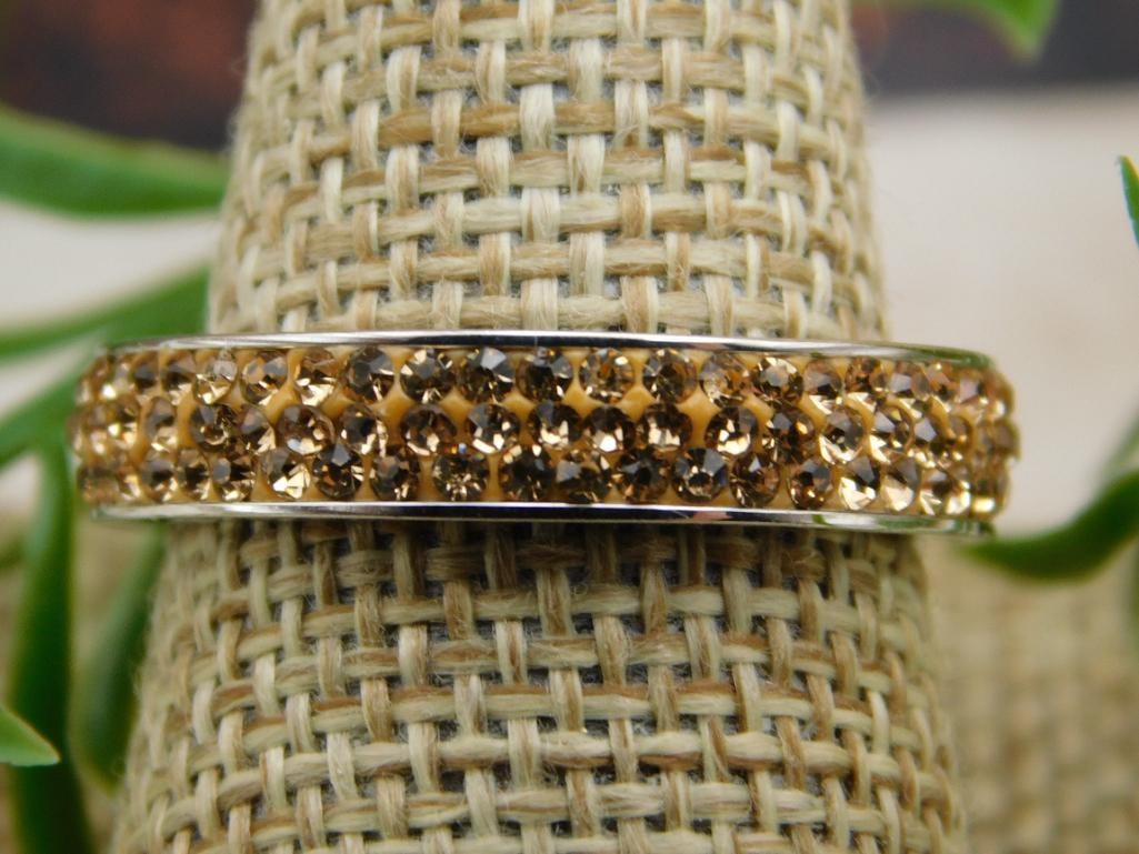 SPECIAL JEWELRY SALE! SEE PHOTOS FOR DETAILS: SPECIAL JEWELRY SALE! SEE PHOTOS FOR DETAILS - Part of our Discover Silver Lining, Crystals and Gems auction at HATMAN'S Auctions! Please see photos for measurements and condition. YES, we have in-hou