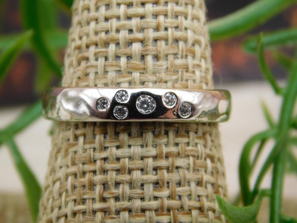 SPECIAL JEWELRY SALE! SEE PHOTOS FOR DETAILS: SPECIAL JEWELRY SALE! SEE PHOTOS FOR DETAILS - Part of our Discover Silver Lining, Crystals and Gems auction at HATMAN'S Auctions! Please see photos for measurements and condition. YES, we have in-hou