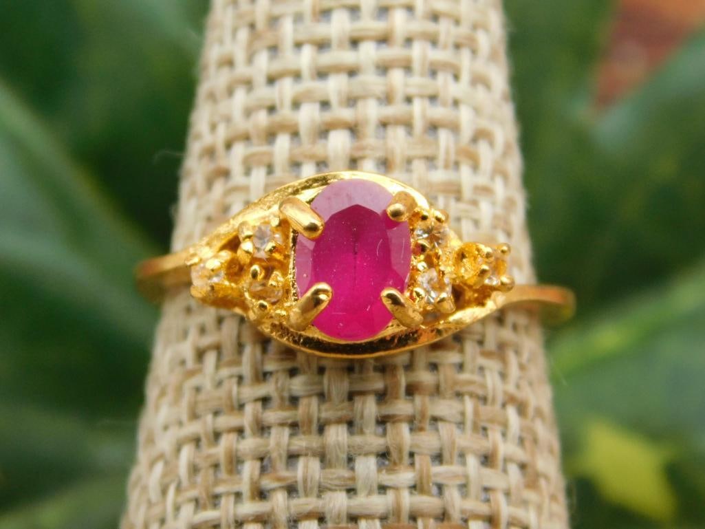 SPECIAL JEWELRY SALE! SEE PHOTOS FOR DETAILS: SPECIAL JEWELRY SALE! SEE PHOTOS FOR DETAILS - Part of our Discover Silver Lining, Crystals and Gems auction at HATMAN'S Auctions! Please see photos for measurements and condition. YES, we have in-hou