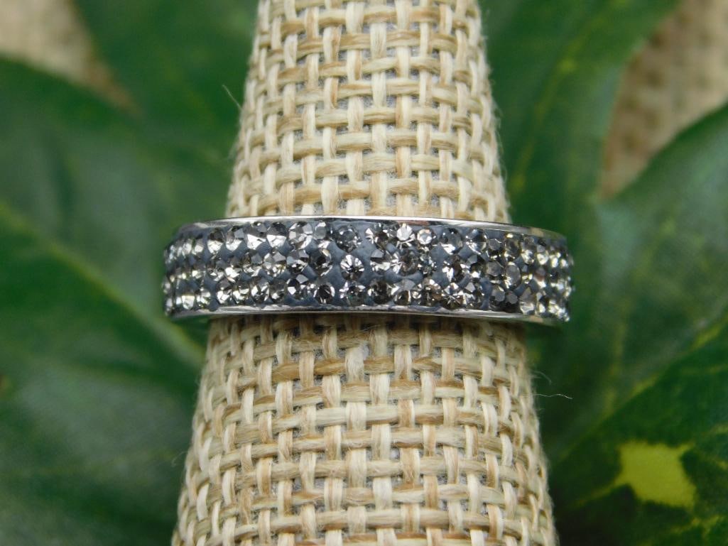 SPECIAL JEWELRY SALE! SEE PHOTOS FOR DETAILS: SPECIAL JEWELRY SALE! SEE PHOTOS FOR DETAILS - Part of our Discover Silver Lining, Crystals and Gems auction at HATMAN'S Auctions! Please see photos for measurements and condition. YES, we have in-hou