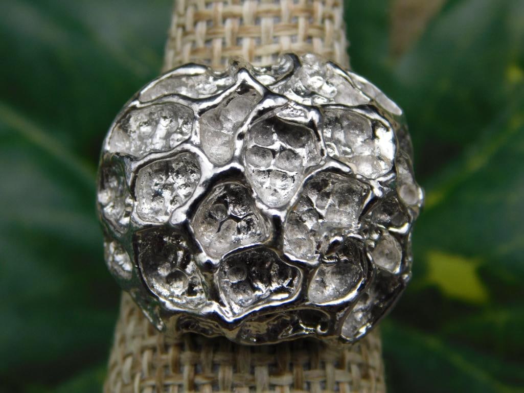 HAMMERED RING: HAMMERED RING - Part of our Discover Silver Lining, Crystals and Gems auction at HATMAN'S Auctions! Please see photos for measurements and condition. YES, we have in-house shipping! We have MANY