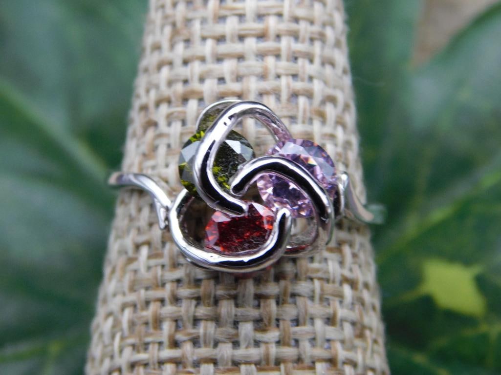 SPECIAL JEWELRY SALE! SEE PHOTOS FOR DETAILS: SPECIAL JEWELRY SALE! SEE PHOTOS FOR DETAILS - Part of our Discover Silver Lining, Crystals and Gems auction at HATMAN'S Auctions! Please see photos for measurements and condition. YES, we have