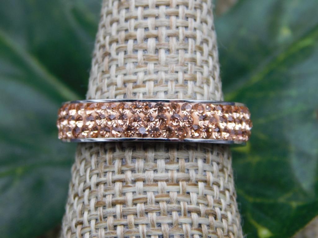 SPECIAL JEWELRY SALE! SEE PHOTOS FOR DETAILS: SPECIAL JEWELRY SALE! SEE PHOTOS FOR DETAILS - Part of our Discover Silver Lining, Crystals and Gems auction at HATMAN'S Auctions! Please see photos for measurements and condition. YES, we have in-hou