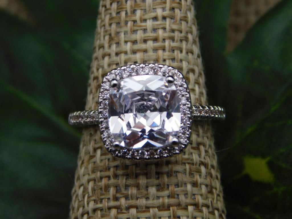 SPECIAL JEWELRY SALE! SEE PHOTOS FOR DETAILS: SPECIAL JEWELRY SALE! SEE PHOTOS FOR DETAILS - Part of our Discover Silver Lining, Crystals and Gems auction at HATMAN'S Auctions! Please see photos for measurements and condition. YES, we have in-hou
