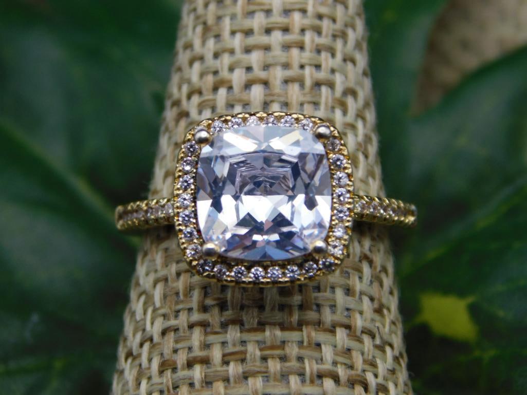 SPECIAL JEWELRY SALE! SEE PHOTOS FOR DETAILS: SPECIAL JEWELRY SALE! SEE PHOTOS FOR DETAILS - Part of our Discover Silver Lining, Crystals and Gems auction at HATMAN'S Auctions! Please see photos for measurements and condition. YES, we have in-hou