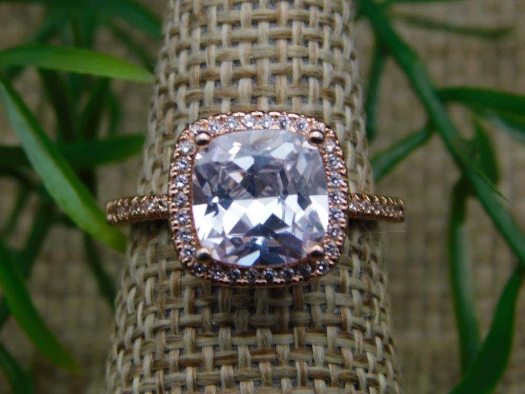 SPECIAL JEWELRY SALE! SEE PHOTOS FOR DETAILS: SPECIAL JEWELRY SALE! SEE PHOTOS FOR DETAILS - Part of our Discover Silver Lining, Crystals and Gems auction at HATMAN'S Auctions! Please see photos for measurements and condition. YES, we have in-hou