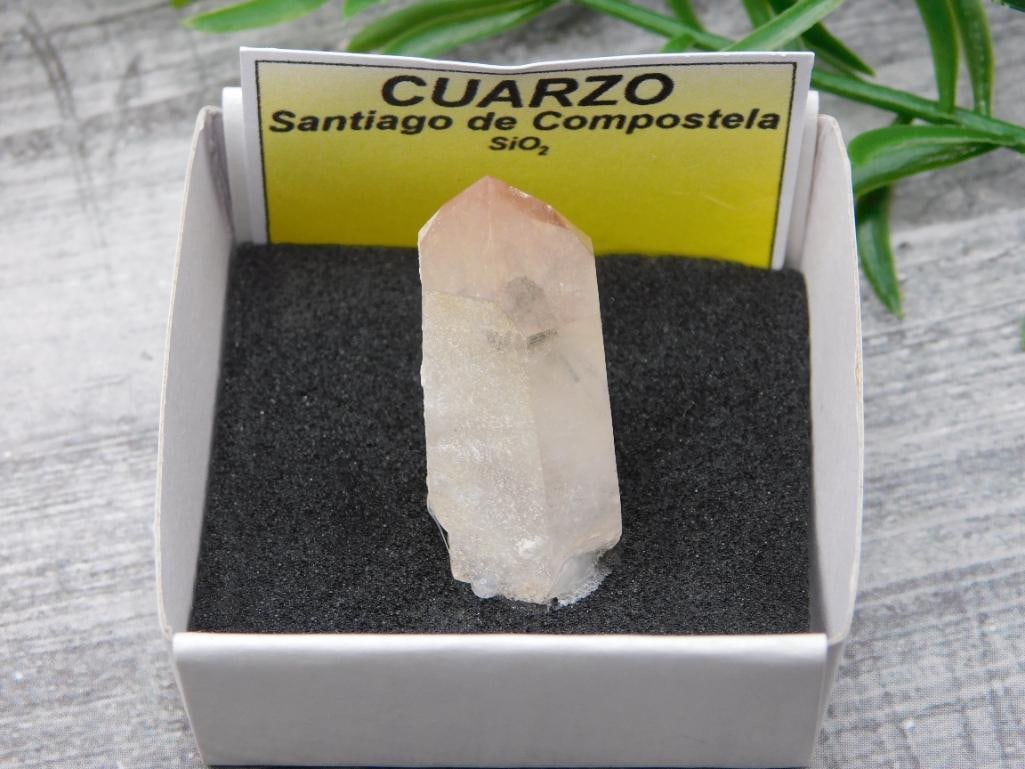 SPECIAL JEWELRY SALE! SEE PHOTOS FOR DETAILS: SPECIAL JEWELRY SALE! SEE PHOTOS FOR DETAILS - Part of our Discover Silver Lining, Crystals and Gems auction at HATMAN'S Auctions! Please see photos for measurements and condition. YES, we have in-hou