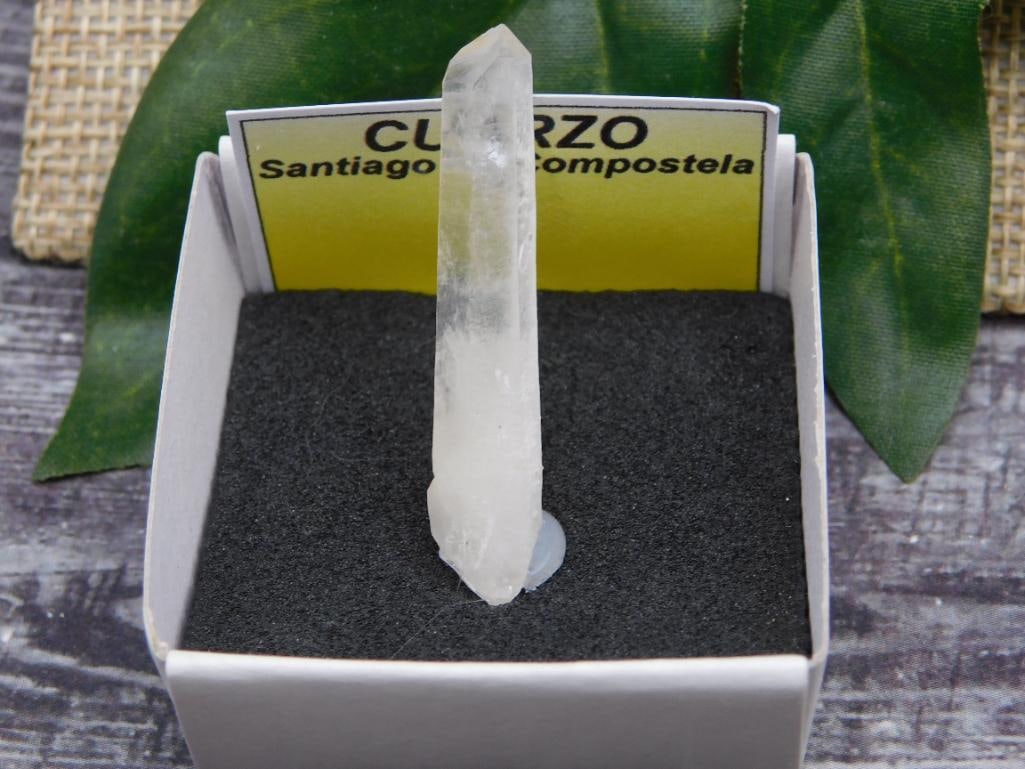 SPECIAL JEWELRY SALE! SEE PHOTOS FOR DETAILS: SPECIAL JEWELRY SALE! SEE PHOTOS FOR DETAILS - Part of our Discover Silver Lining, Crystals and Gems auction at HATMAN'S Auctions! Please see photos for measurements and condition. YES, we have in-hou