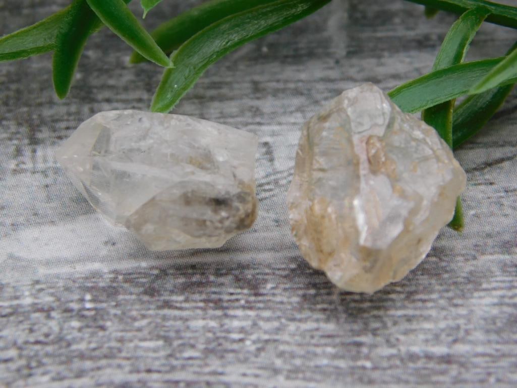 SPECIAL JEWELRY SALE! SEE PHOTOS FOR DETAILS: SPECIAL JEWELRY SALE! SEE PHOTOS FOR DETAILS - Part of our Discover Silver Lining, Crystals and Gems auction at HATMAN'S Auctions! Please see photos for measurements and condition. YES, we have