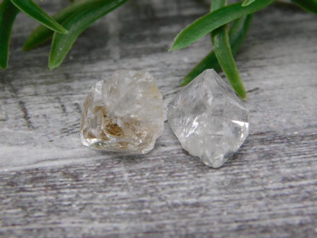 SPECIAL JEWELRY SALE! SEE PHOTOS FOR DETAILS: SPECIAL JEWELRY SALE! SEE PHOTOS FOR DETAILS - Part of our Discover Silver Lining, Crystals and Gems auction at HATMAN'S Auctions! Please see photos for measurements and condition. YES, we have