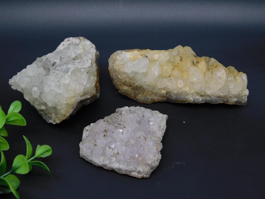 AMETHYST ROCK STONE LAPIDARY SPECIMEN: AMETHYST ROCK STONE LAPIDARY SPECIMEN — Part of our Discover Mystic Finds, Crystals and Gems auction at HATMAN'S Auctions! Please see photos for measurements and condition. YES, we have in-house