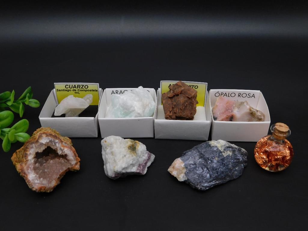 MIXED LOT ROCK STONE LAPIDARY SPECIMEN: MIXED LOT ROCK STONE LAPIDARY SPECIMEN — Part of our Discover Mystic Finds, Crystals and Gems auction at HATMAN'S Auctions! Please see photos for measurements and condition. YES, we have in-house sh