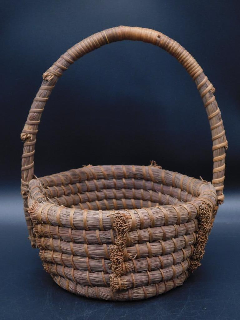 HANDMADE PINE NEEDLE BASKET VINTAGE ANTIQUE (1 of 3)