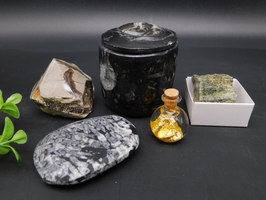 MIXED LOT ROCK STONE LAPIDARY SPECIMEN: MIXED LOT ROCK STONE LAPIDARY SPECIMEN