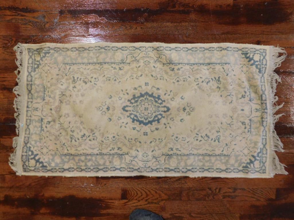BLUE AND CREAM AREA RUG VINTAGE ANTIQUE: WELCOME TO HATMAN AUCTIONS! SPECIAL NOTICE: Please see photos for measurements and descriptions. ***Yes, we have in house shipping with MANY REPEAT CUSTOMERS because of our streamlined service.