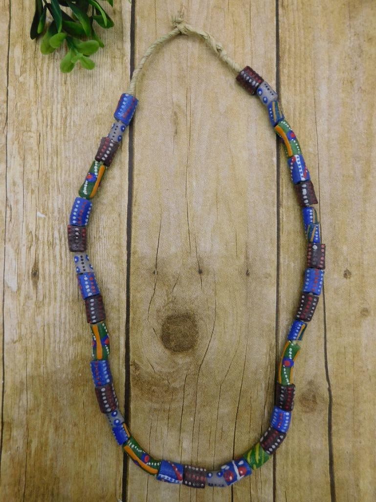 HAND PAINTED AFRICAN TRADE BEAD NECKLACE: HAND PAINTED AFRICAN TRADE BEAD NECKLACE