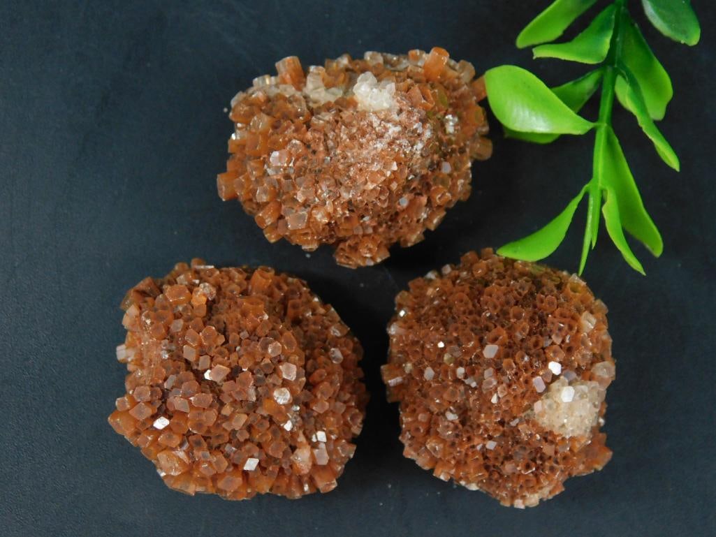 ARAGONITE ROCK STONE LAPIDARY SPECIMEN (1 of 2)