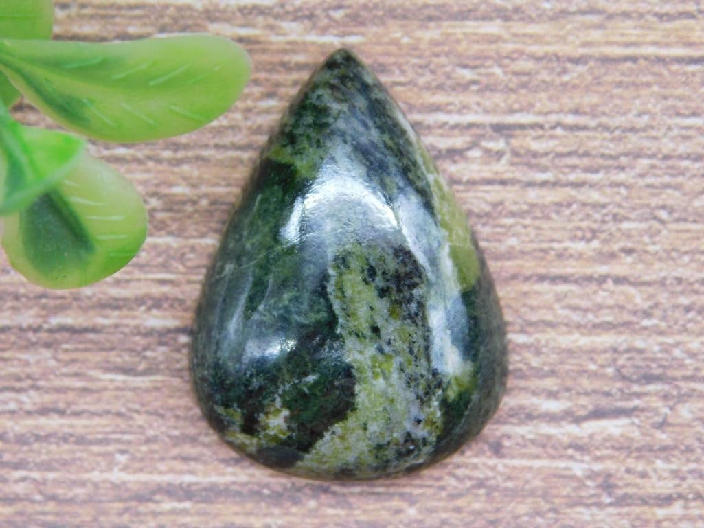 SERAPHINITE CABOCHON ROCK STONE LAPIDARY SPECIMEN: SERAPHINITE CABOCHON ROCK STONE LAPIDARY SPECIMEN