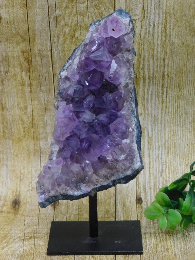 AMETHYST DISPLAY ROCK STONE LAPIDARY SPECIMEN: AMETHYST DISPLAY ROCK STONE LAPIDARY SPECIMEN