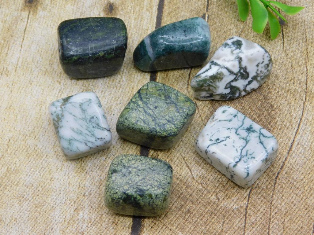 MIXED TUMBLED LOT ROCK STONE LAPIDARY SPECIMEN: MIXED TUMBLED LOT ROCK STONE LAPIDARY SPECIMEN