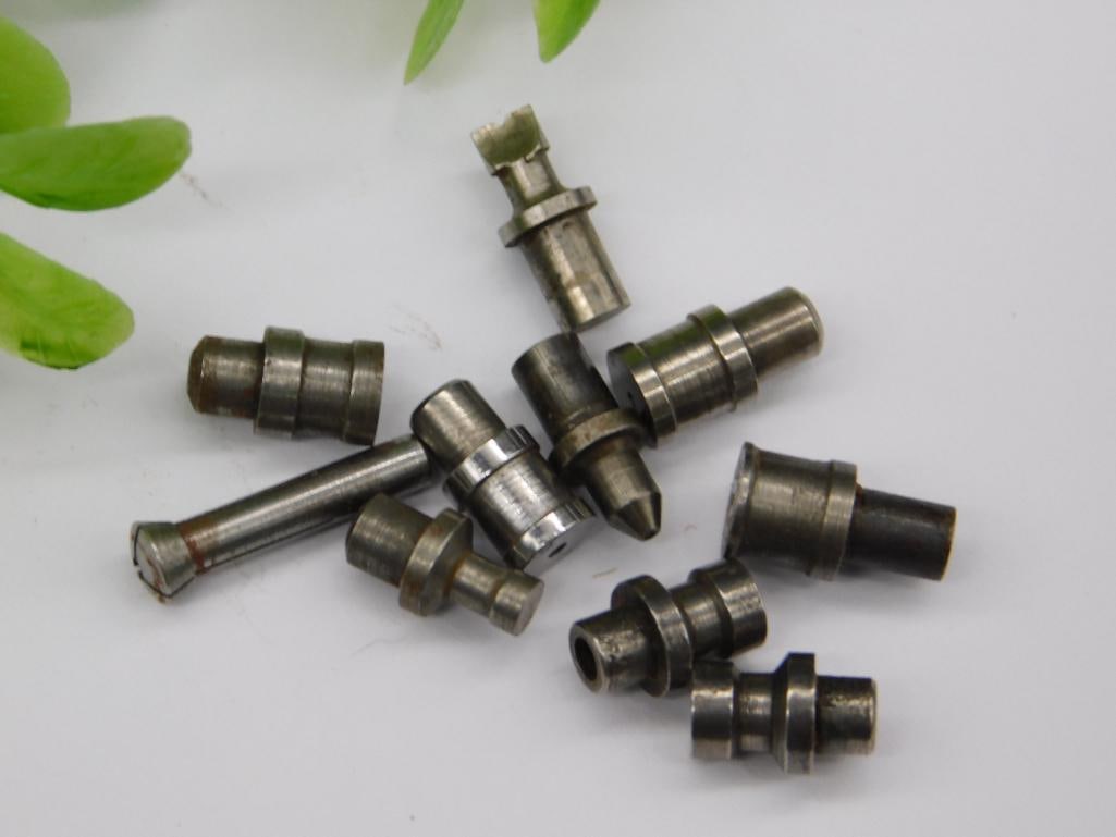 VINTAGE WATCHMAKER WATCHMAKING STUMP TOOLS 3069: Includes a mix of metal stump tools of varying shapes and sizes. Suitable for industrial applications or watchmaking projects requiring precision components. Made from durable metal materials for long