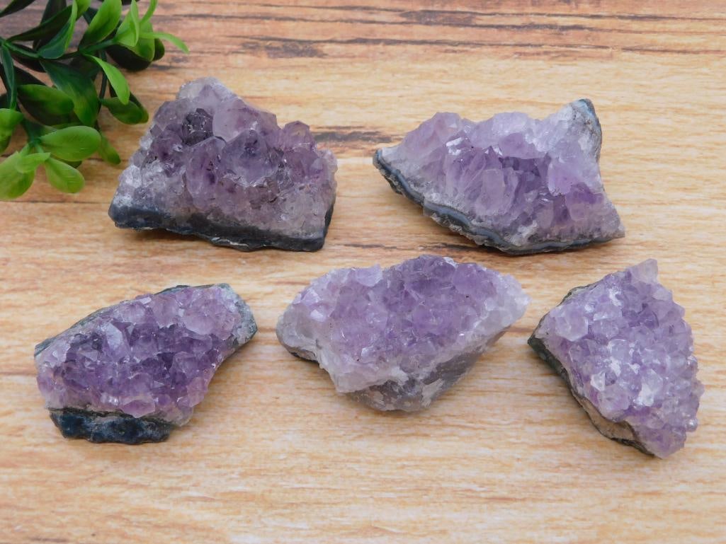 AMETHYST ROCK STONE LAPIDARY SPECIMEN: AMETHYST ROCK STONE LAPIDARY SPECIMEN