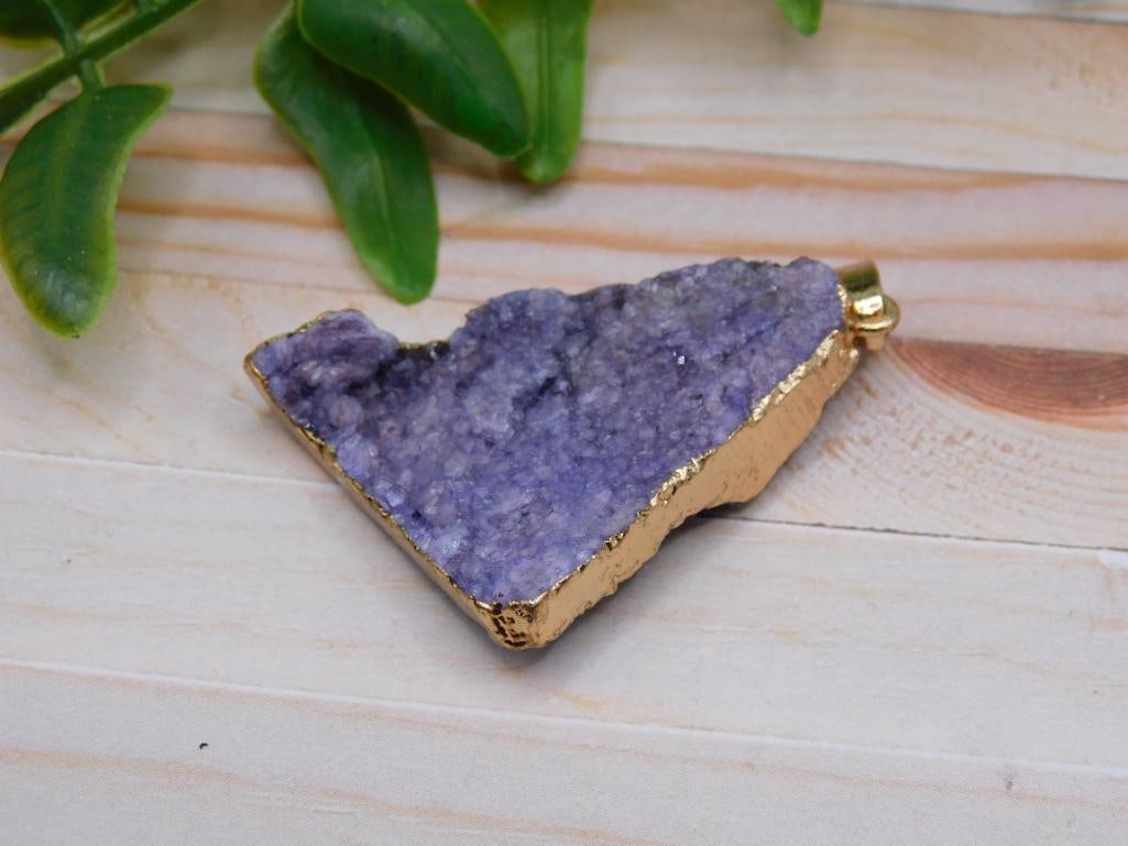 DRUZY QUARTZ PENDANT ROCK STONE LAPIDARY SPECIMEN: DRUZY QUARTZ PENDANT ROCK STONE LAPIDARY SPECIMEN
