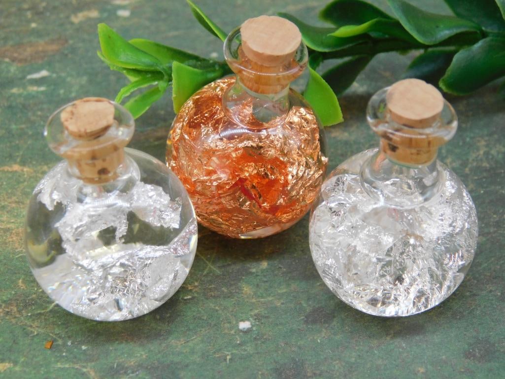 SILVER AND COPPER FLAKES IN BOTTLES ROCK STONE LAPIDARY SPECIMEN: SILVER AND COPPER FLAKES IN BOTTLES ROCK STONE LAPIDARY SPECIMEN