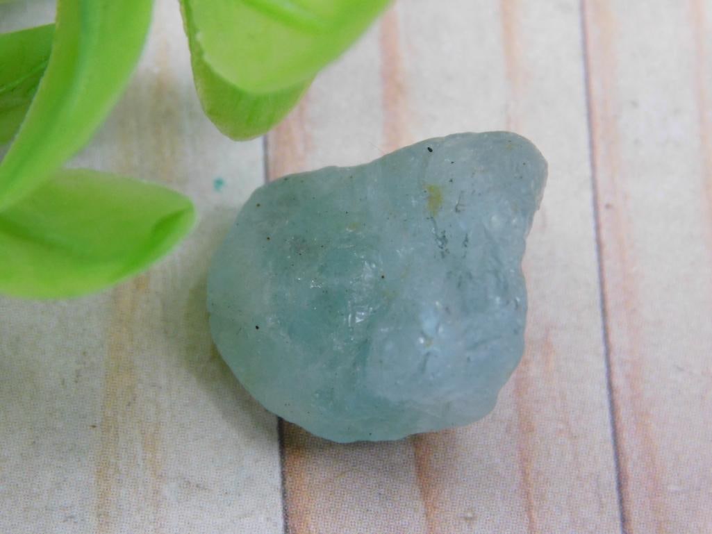 Aquamarine Specimen in Display Case: Aquamarine Specimen in Display Case